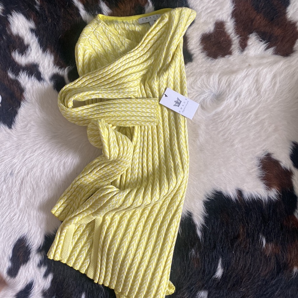 Sweater - Picture 2 of 2